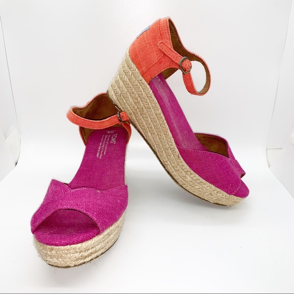 toms pink sandals